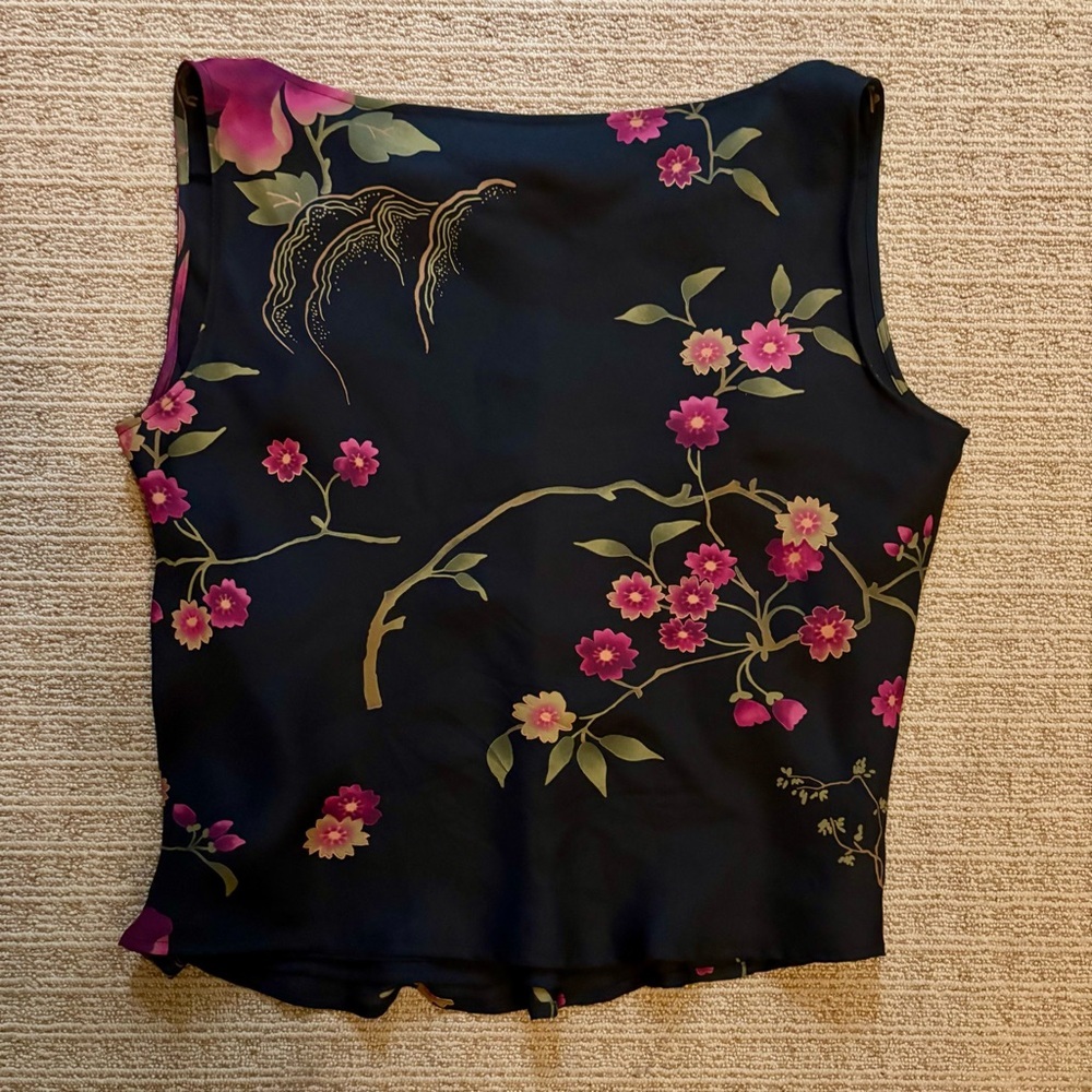 Floral Silk 2 Pièce Black and Pink Women's Dress - Picture 2 of 8